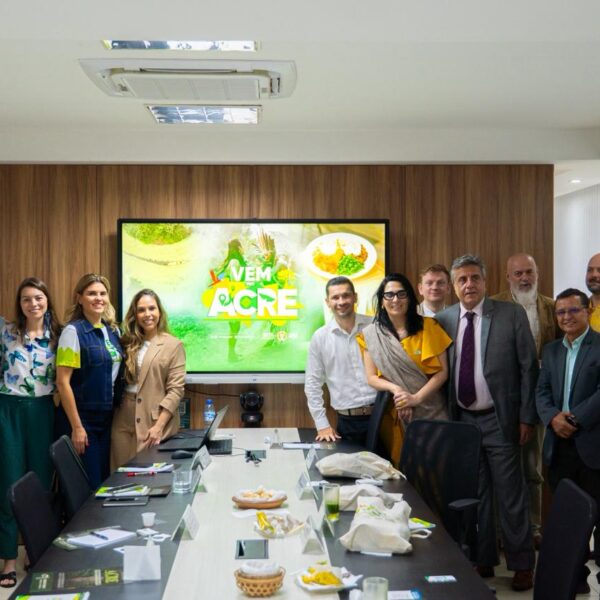 Setor turístico do Acre apresenta atrativos do estado para comitiva da Rússia